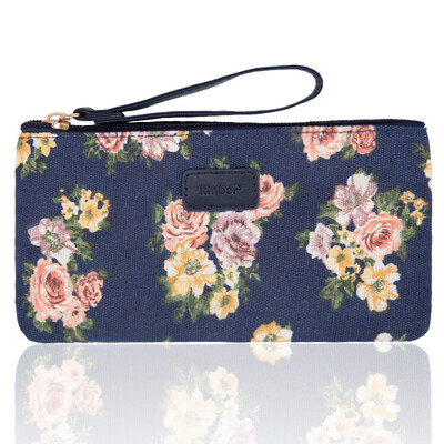 

A small fresh canvas wardrobe bag pencil case holding bag / daisy