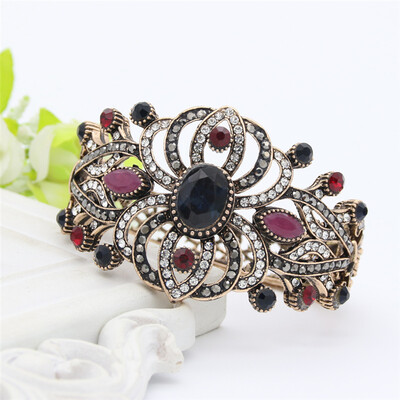 

Glossy Turkish Symmetrical Flower Resin Bracelet Cuff Women Vintage Hollow Resin Bangle Jewelry Antique Gold Color Upscale Gift