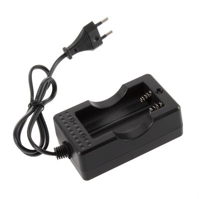 

Travel Charger Suitable for two 18650 Rechargeable Li-Ion Battery EU Plug
