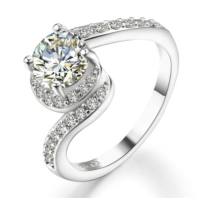 

Fashion Crystal Ring Rose Gold Color Made with Genuine Austrian Crystals Rings For Women R078