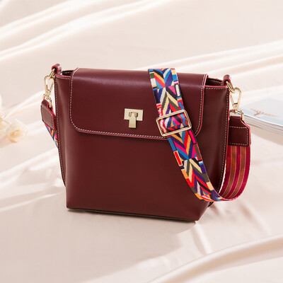 

Viney leather handbag Korean version of the wild female bag slung lady bag wide shoulder strap bucket bag ink green