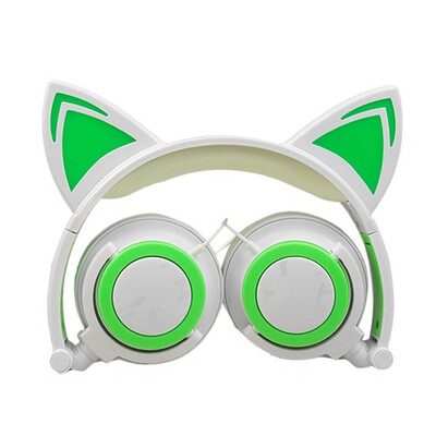 

New baby cartoon cat ear headwear folding mobile phone music headset