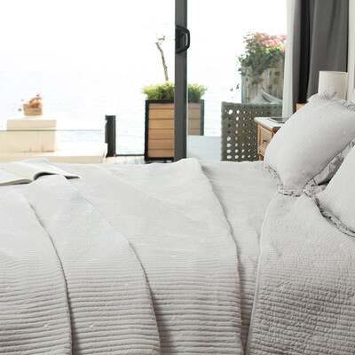 

Cotton Bed Lid of The Four Seasons Three-piece Ou Shi Yan Seam is Cotton Sheet Multi-purpose Bedclothes Set Covered