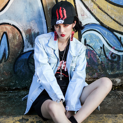 

2018 Spring New Hole Denim Jacket Female BF Style Long Sleeve Loose Printed Denim Jacket for Women