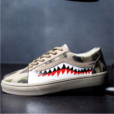 

Fashion Camo Sneakers Men Hip Hop Shark Low-top Skateboarding Shoes Lace-up Street Leather Casual Shoes Flats