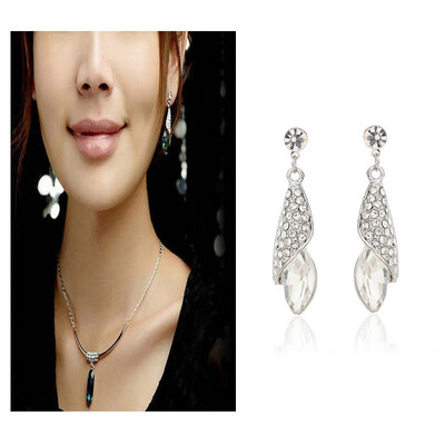 

5 Colors 1 Pair Women New Korean Ear Stud Sparkle Crystal Rhinestone Earrings