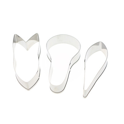 

UpperX 1 set of 3 pieces of silver stainless steel candy cake mold iris petal mold A384 8 45cm8 35cm8 28cm