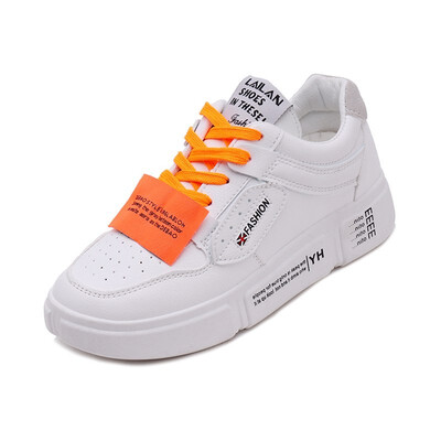 

2018 new autumn&winter bf sports shoes womens street shoots wild thick Korean version of the port wind super fire white women