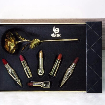 

Enjoy the 6 Color Lipstick