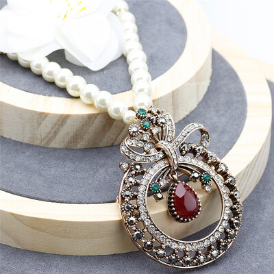 

Brand Design Turkish Women Round Pendant Necklace Antique Gold Color Beads Hollow Flower Bow Long Ethnic Banquet Jewelry Gift