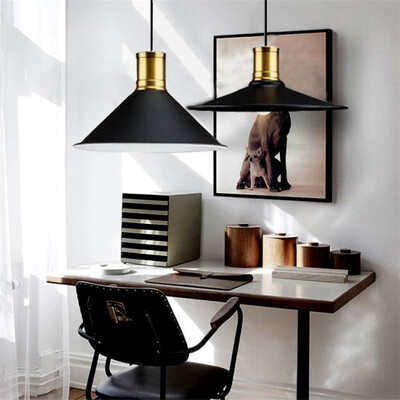 

Baycheer HL486956 Black Mini Single Light Pendant with Special Floral Shade