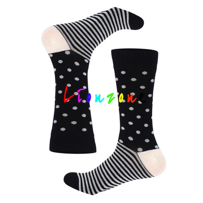

LIONZONE 2018 Hot Happy Socks Unisex Men Women With Stripes Design Cotton Colorful Dots Stripes Socks Crew Socks Funny Gift