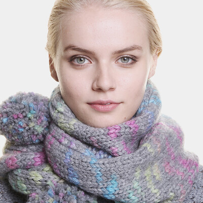 

Womans Scarf