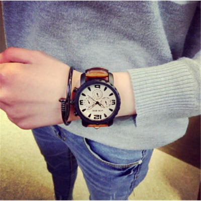 

Fashion Mens Womens Couple Gear Large Dial Leather Band Quartz Wrist Watch Gym