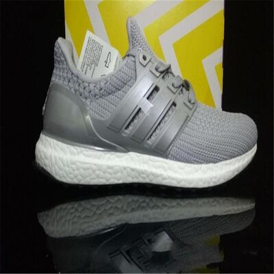 

Ultra 30 Triple Black&White Primeknit Oreo CNY Blue grey 30 Men Women Running Shoes UB 40 Primekni sportS shoes 36-47