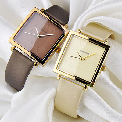 

Woman Exquisite Retro Quartz Watch Simple Square Analog Wrist Watch Lady PU Leather Band Watches
