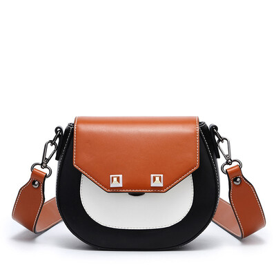 

Fashion rivet decoration shoulder bag