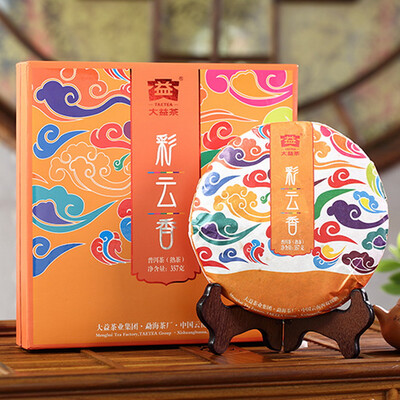

Dayi Colorful Cloud Aroma Yunann Pu-erh Tea Cake 2014 357g Ripe