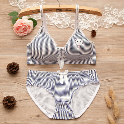 

LAXJOY Langyue 2018 bra set triangle cup small chest cute sexy girl high school development period underwear bra LNWXT189403 dark blue 3680