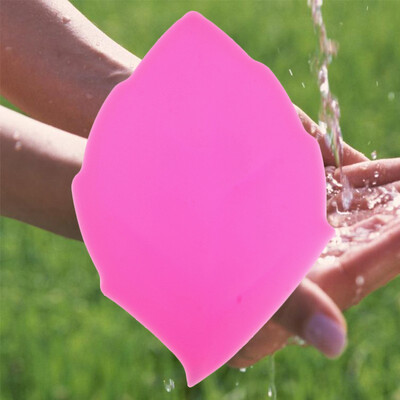 

MyMei New Creative Outdoor Essential Candy-colored Maple Leaf-shaped Silicone Leaf Cup