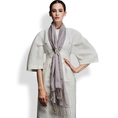 

[Jingdong supermarket] Hengyuanxiang 50M16506 spring and autumn thin paragraph worsted pure color cotton linen long scarf female large size sunscreen scarf air conditioning shawl fashion wild orange red