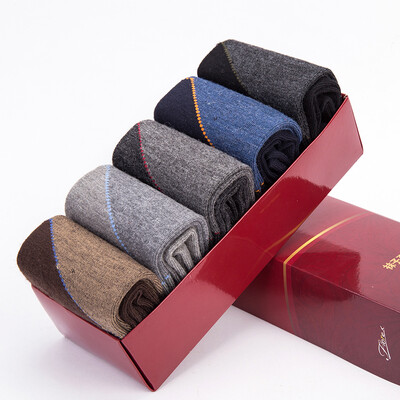 

Jingdong supermarket] Hengyuanxiang socks low-wool jacquard men and women socks 5 pairs of autumn and winter warm in the tube couple socks A521342 male models