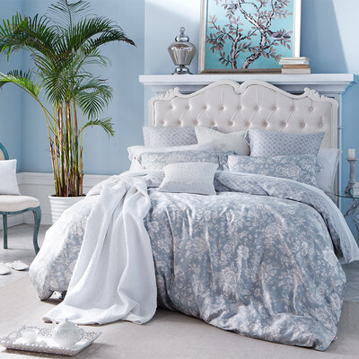 

Dohia Bedding Kit Double-sided Tencel Printing Four-piece Set of 18-meter Sheets Love Fragrance 230 × 230cm