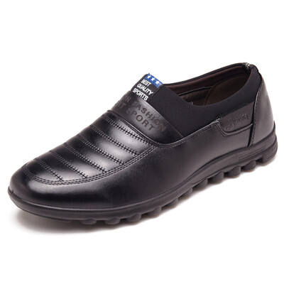 

Mens business casual Cowhide leather shoes sets foot