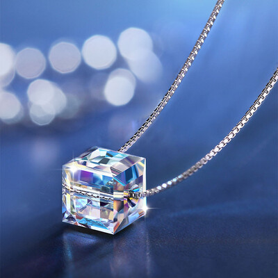 

Static Style S925 Silver Necklace Wyatt Heart Heart Swarovski Elements Crystal Cube Cloak Chain Tanabata Gift Valentine's Day Gift Send Girlfriend White