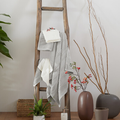 

BoYing Home Textiles BEYOND new Chinese solid color cotton hotel hair towel suit - micro rain gift box packaging