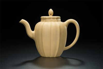 

Beauty Handmade Chinese Yellow Yixing Zisha Clay Teapot 330ml 11.2 oz