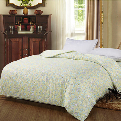 

Ai Wei bedding home textiles cotton quilt single double cotton quilt 200 * 230 (Fengling leaves)