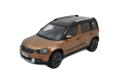 

1:18 scale Skoda Yeti 2013 diecast model car brown