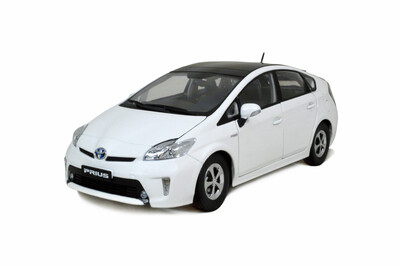 

118 scale Toyota Prius 2012 diecast model car white