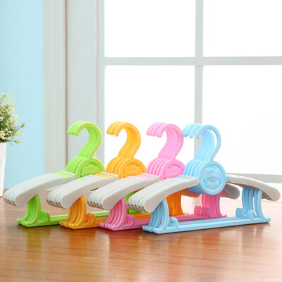 

Ou Runzhe racks plastic stretchable dual-use adult children's baby clothing rack 4 color 20 loaded