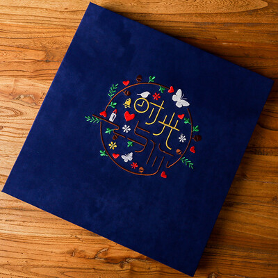 

Gan Yue qianyue embroidery creative album baby album autumn autumn gift to send friends&friends paste-type film album birthday gift to send girl carousel