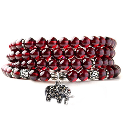 

Ling Fei wine red garnet bracelet three laps multi-layer hand string crystal jewelry gift female