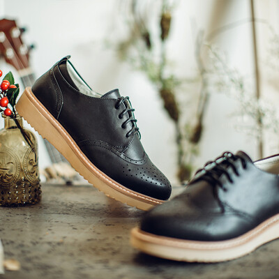 

RUXI RUXI Loudspeaker Women's Flatbed Lace Casual Shoes Round Bullock Carved Shoes Yellow Brown 38