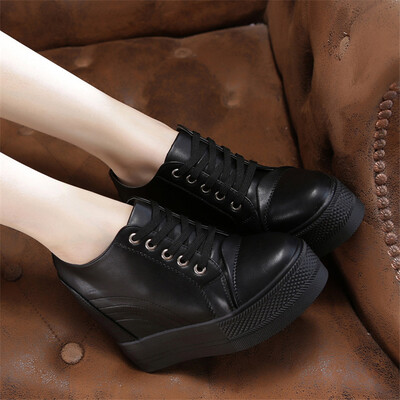 

OUDINIAO Sports and Leisure Shoes European and American fashion within the small white shoes