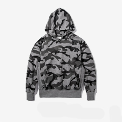 

2017 autumn new European and American knot military wind colored camouflage men's hooded sweater