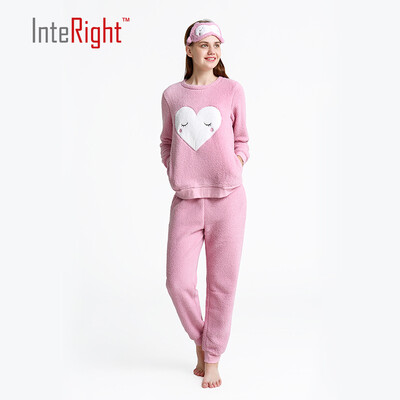 

INTERIGHT Women &39s Love Velvet Pajamas