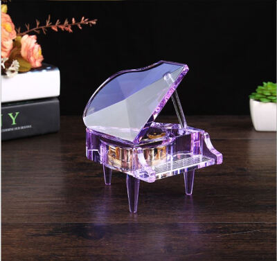 

Fashion crystal piano music box creative light music box crafts Valentine 's Day gift