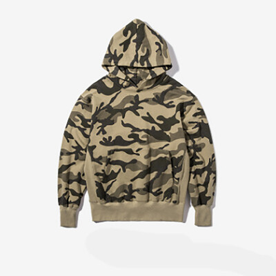

2017 autumn new European and American knot military wind colored camouflage men's hooded sweater