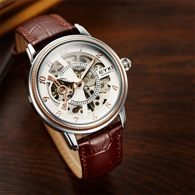 

Men's Mechanical Watch Fashion Automatic Mechanical Watch With A Strap