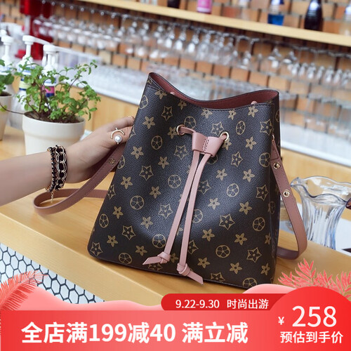 迈克史密斯 单肩包女包 2019春夏新款欧美时尚小清新大包撞色手提斜跨抽带包水桶包ck-166 粉红色