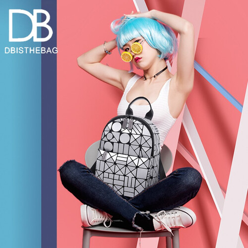 台湾DB品牌双肩包女潮个性时尚背包女韩版菱格几何软皮旅行电脑包双肩包2019新品 银色