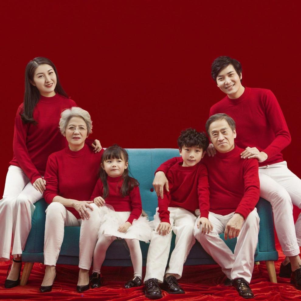 央紫 全家福衣服2022年新款红色毛衣亲子装全家福影楼拍照喜庆摄影