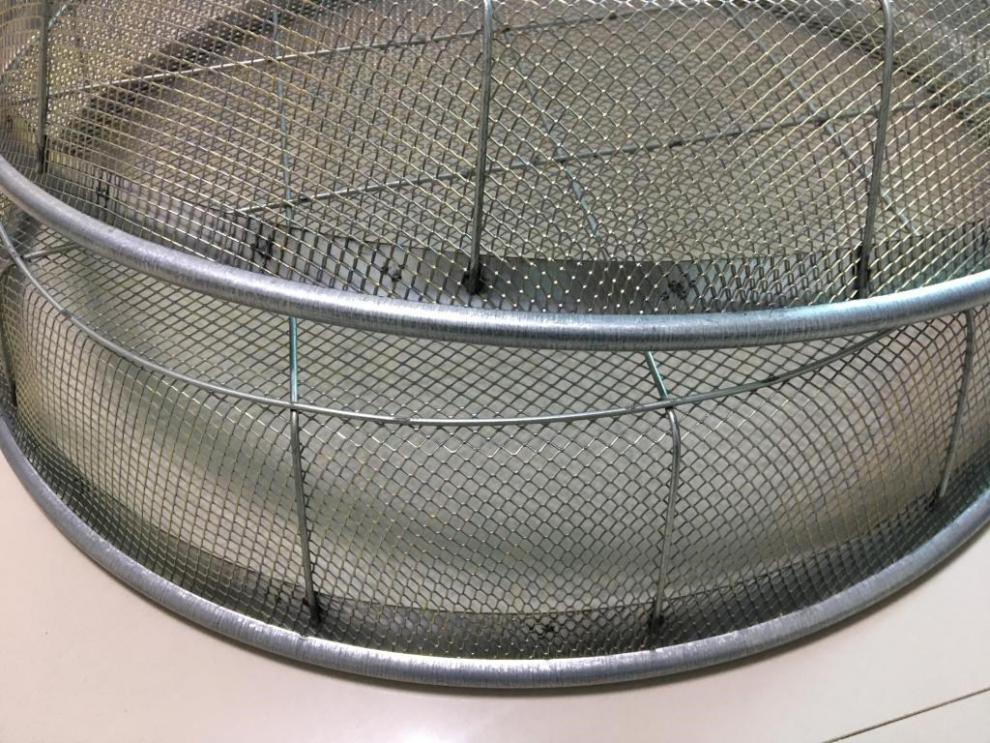 曦牛 筛沙网铁筛子圆形家用园艺筛土筛网 沙子铁沙网漏筛 小孔过滤箩