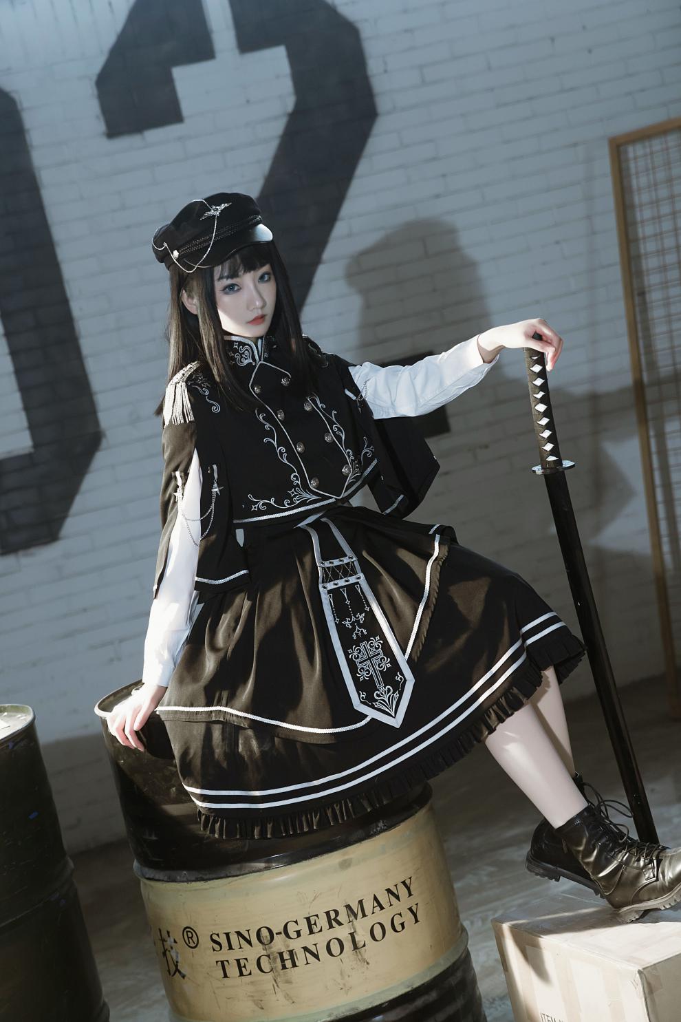 荆棘之战军风原创lolita暗黑军lo上衣斗篷sk套装sk半裙s