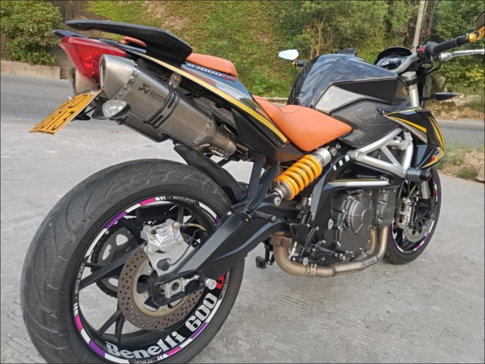 黄龙600cc排气适用于黄龙bj/bn600 改装尾部双出中段 搭配sc 天蝎小